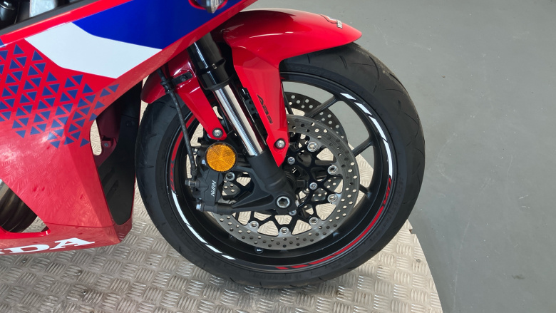 Honda CBR650R E-Clutch (24MY)